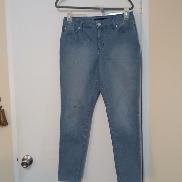 Bandolino Blue Denim Pinstripe Jeans - Picture 6 of 6